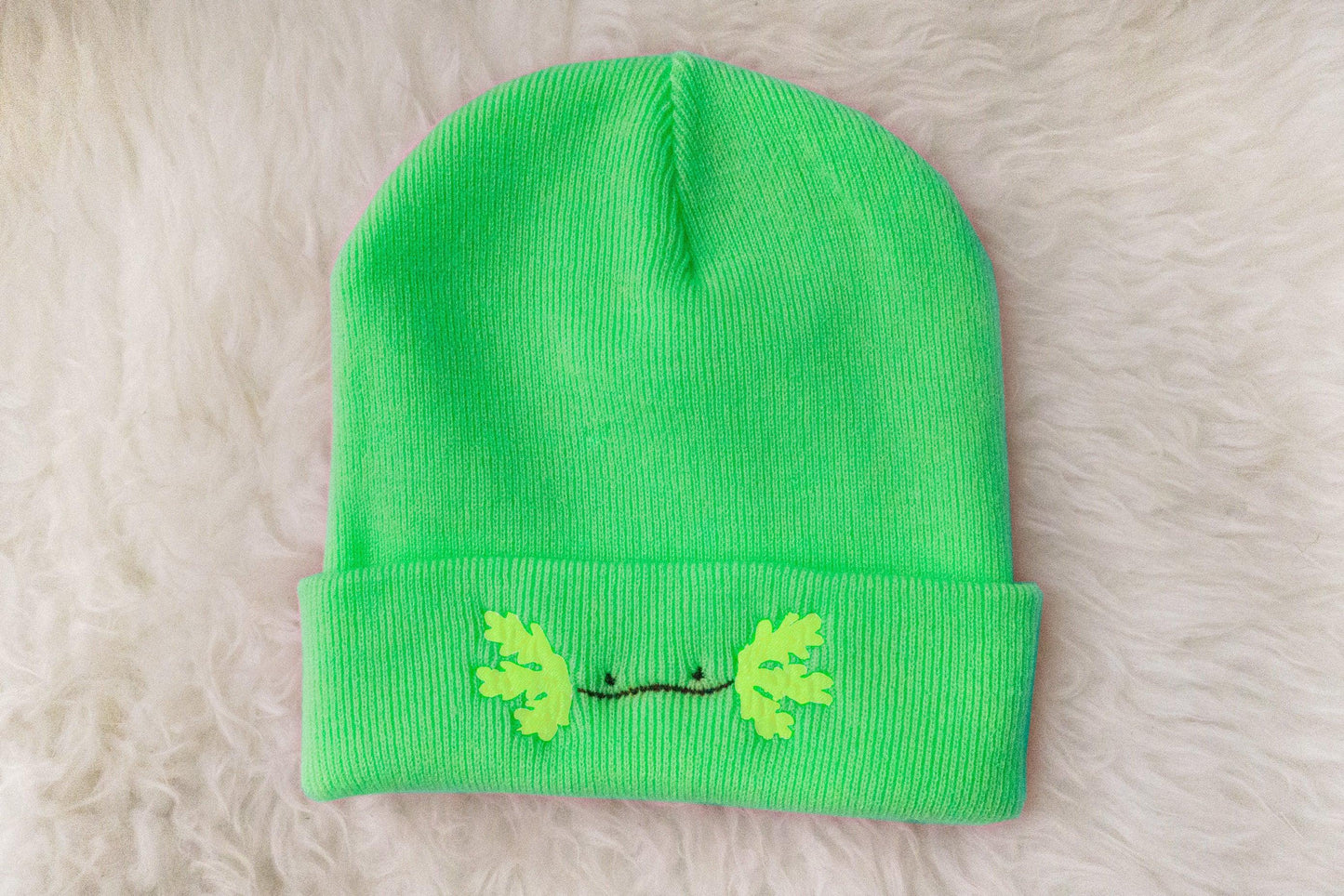 AXOLOTL PINK AND GREEN BEANIE AlienInAJar