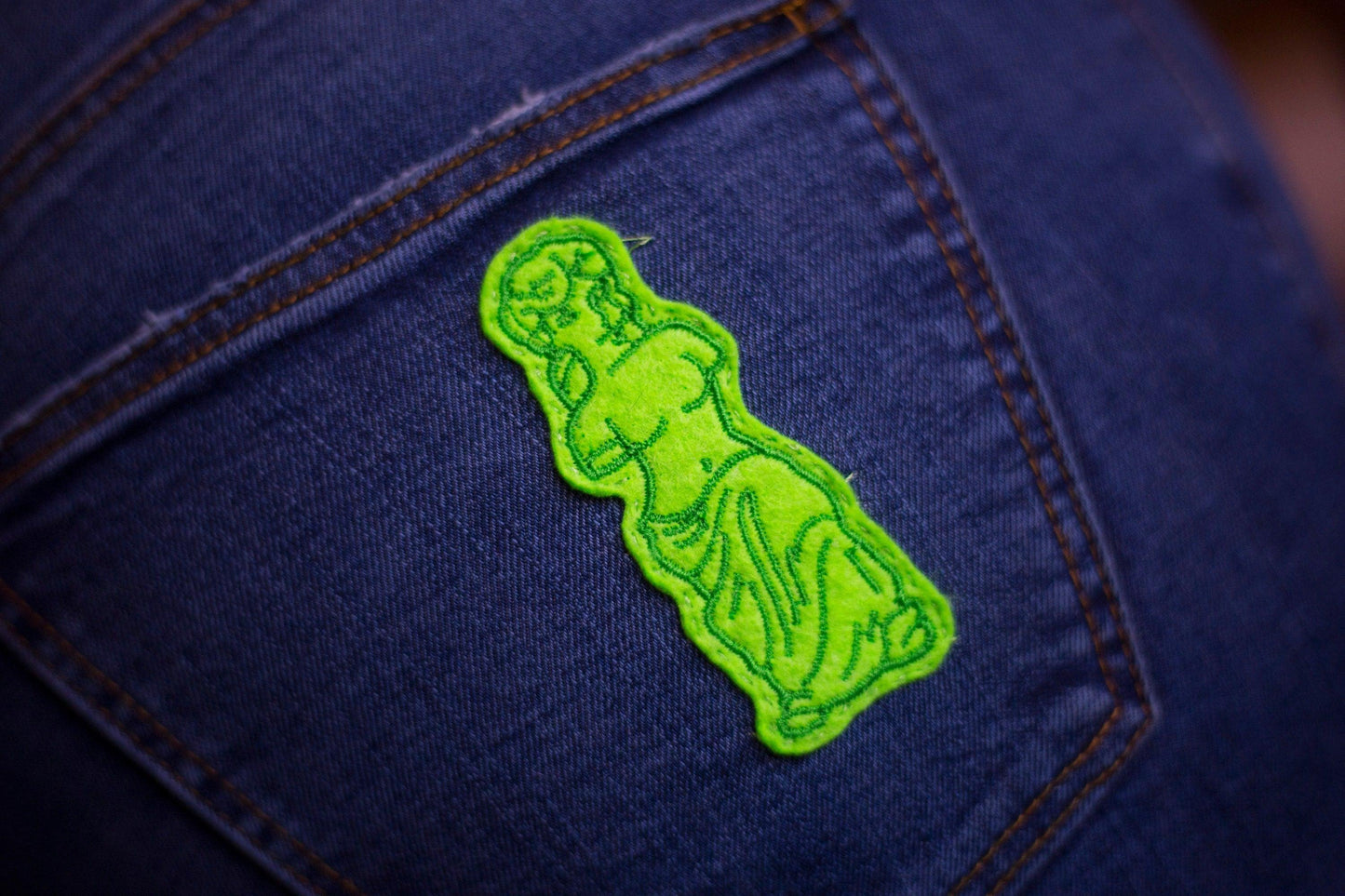 Gummi Venus de Milo Sew-On Patch AlienInAJar